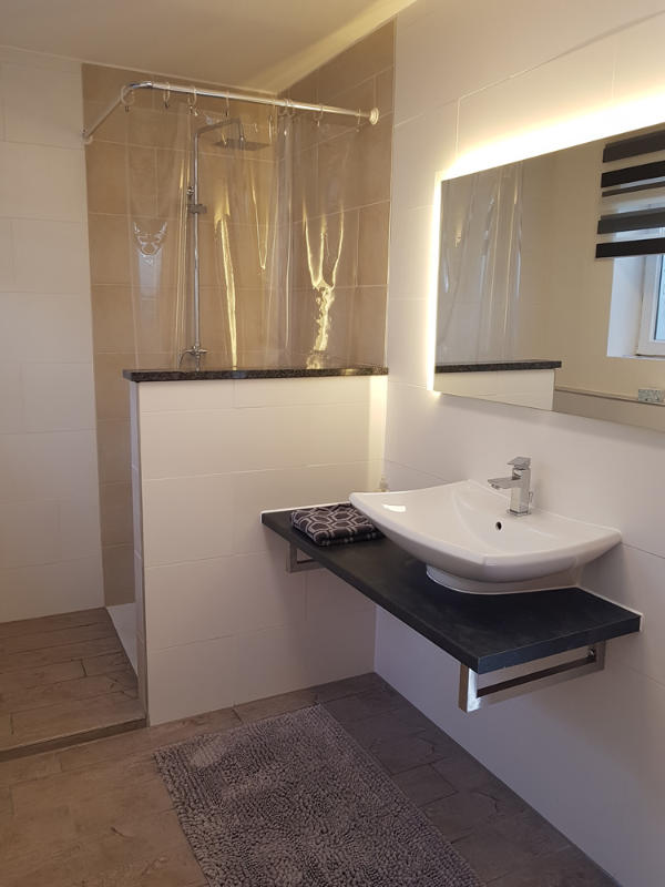 Badezimmer von Wohnung 1